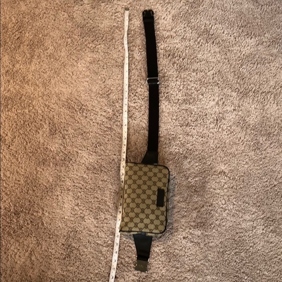 Authentic Gucci belt bag - Picture 6 of 10